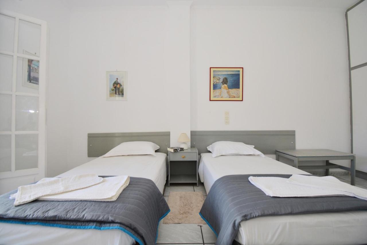 Dolphin Apt & Studios -Next To The Beach Roda  Luaran gambar