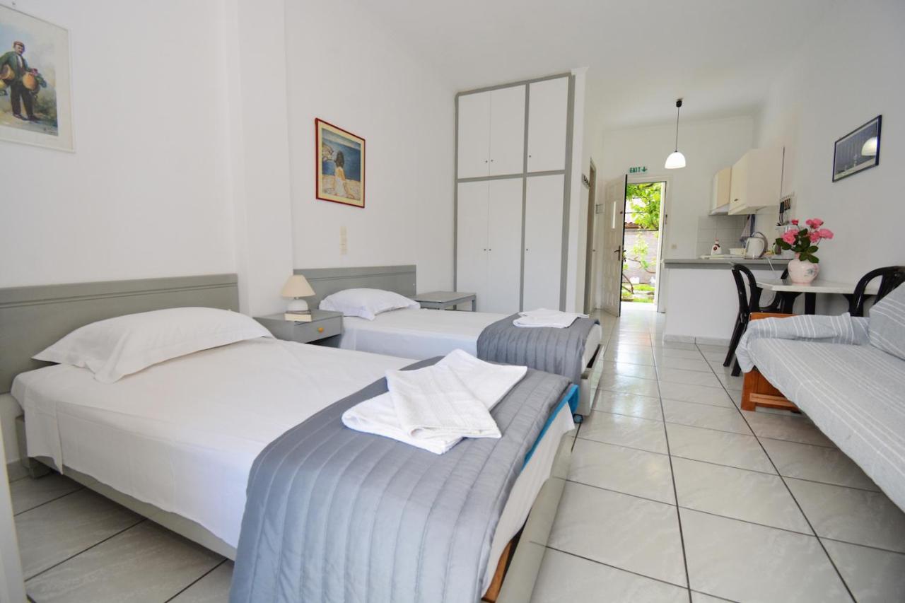 Dolphin Apt & Studios -Next To The Beach Roda  Luaran gambar
