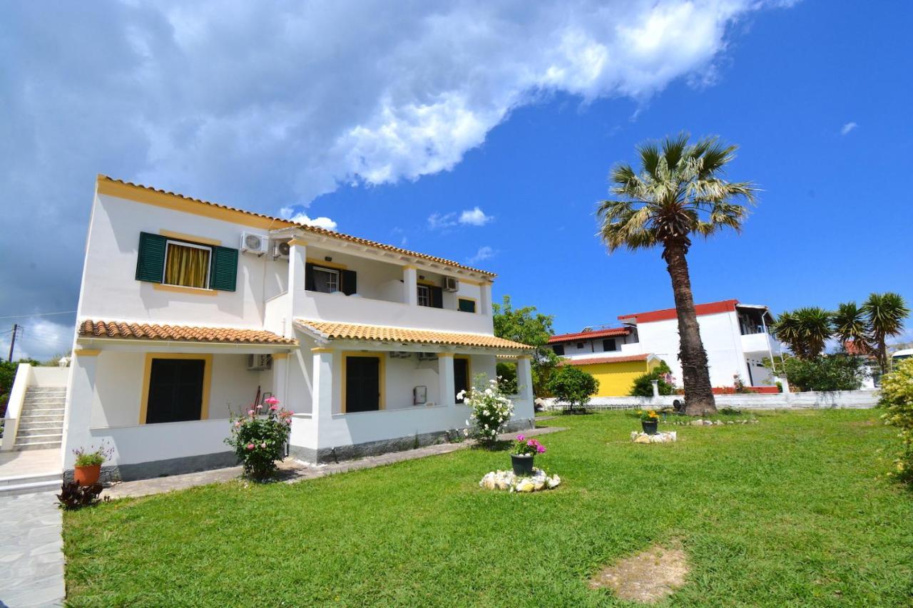 Dolphin Apt & Studios -Next To The Beach Roda  Luaran gambar