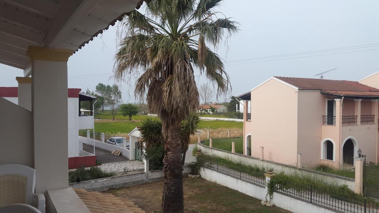 Dolphin Apt & Studios -Next To The Beach Roda  Luaran gambar