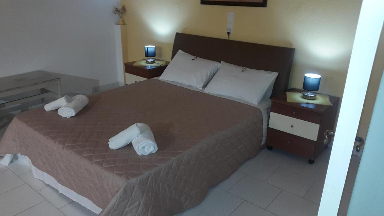 Dolphin Apt & Studios -Next To The Beach Roda  Luaran gambar