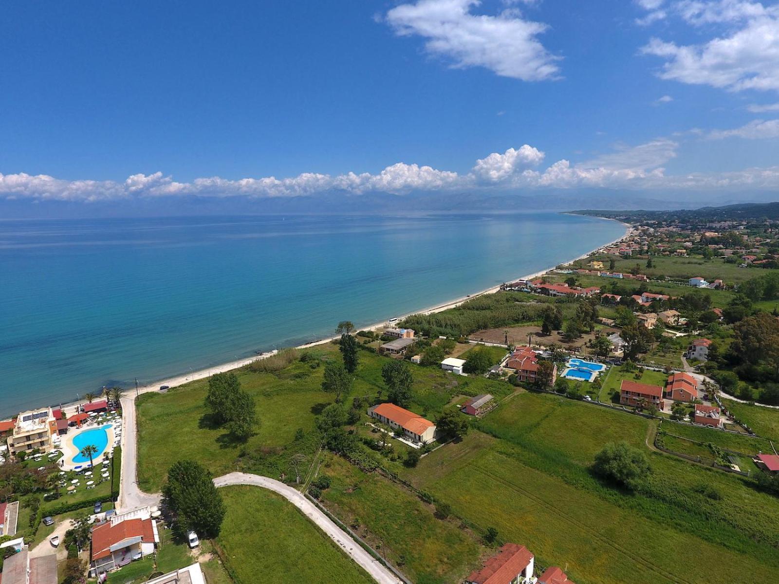 Dolphin Apt & Studios -Next To The Beach Roda  Luaran gambar